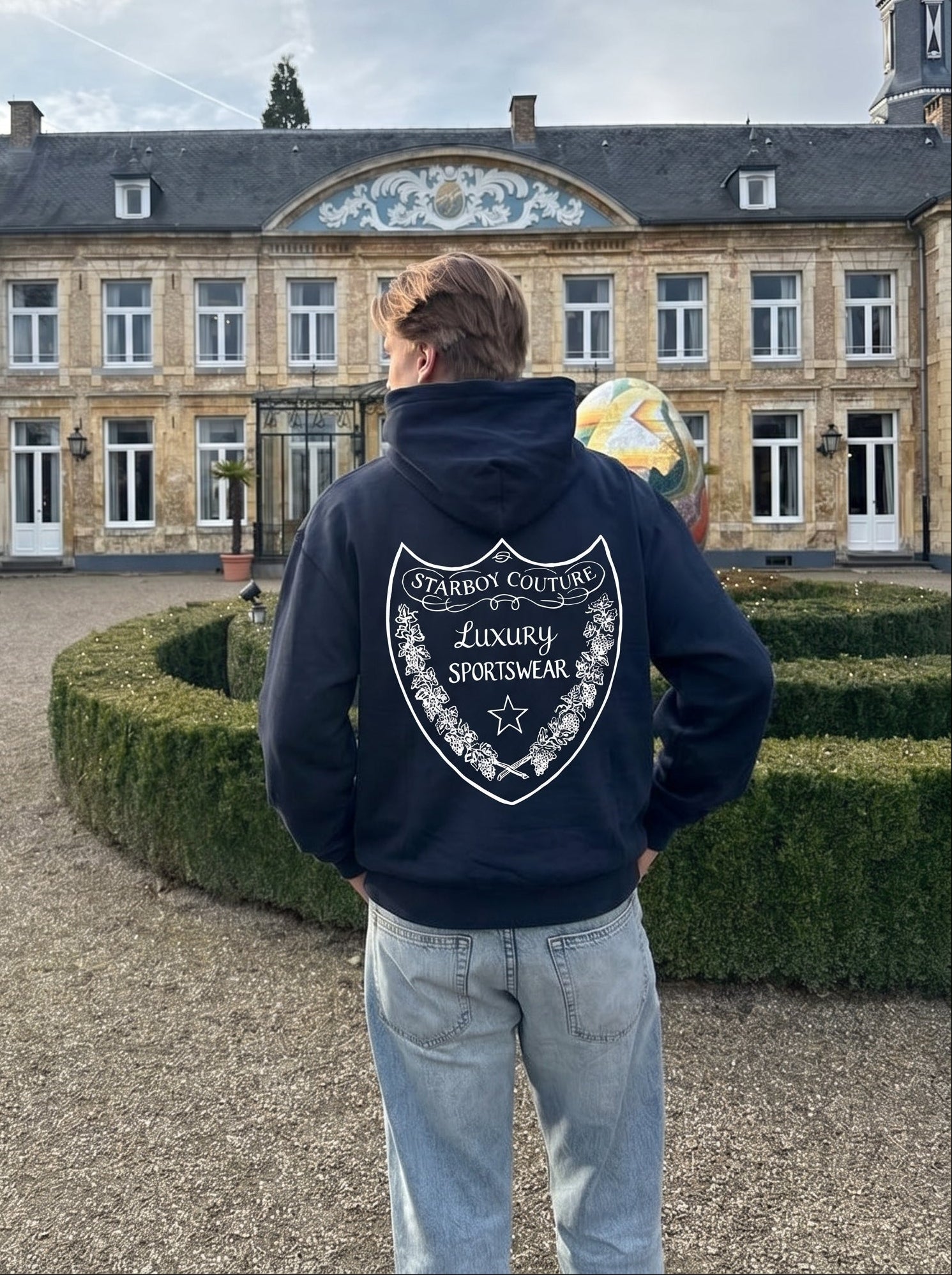 HOODIES & TOPS